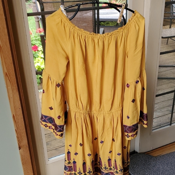 Earthbound Trading Co. Gold W Vivid Aztek Embroidery Long Slv Sz M Dress - Picture 1 of 10
